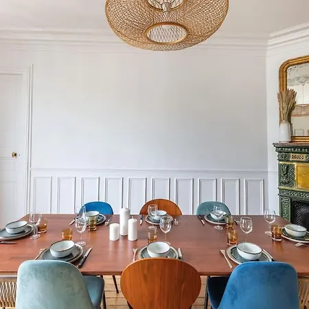 Beautiful Louvre Apartment Paris